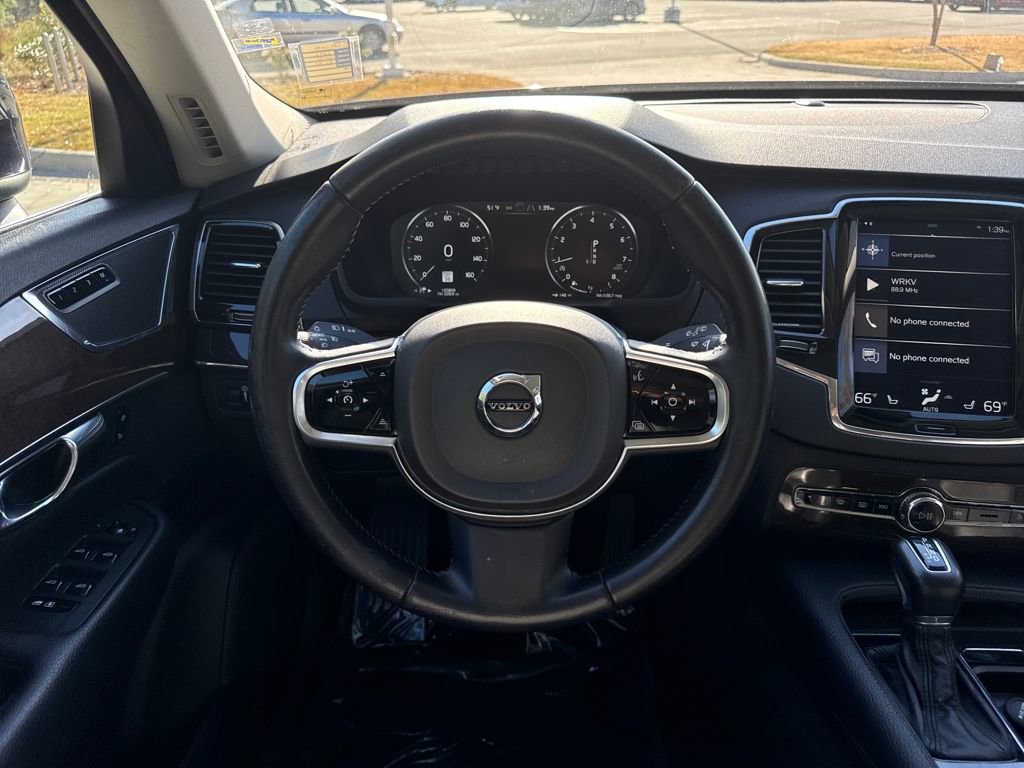 Used 2016 Volvo XC90 T6 Momentum w/ Momentum Plus Package image 18