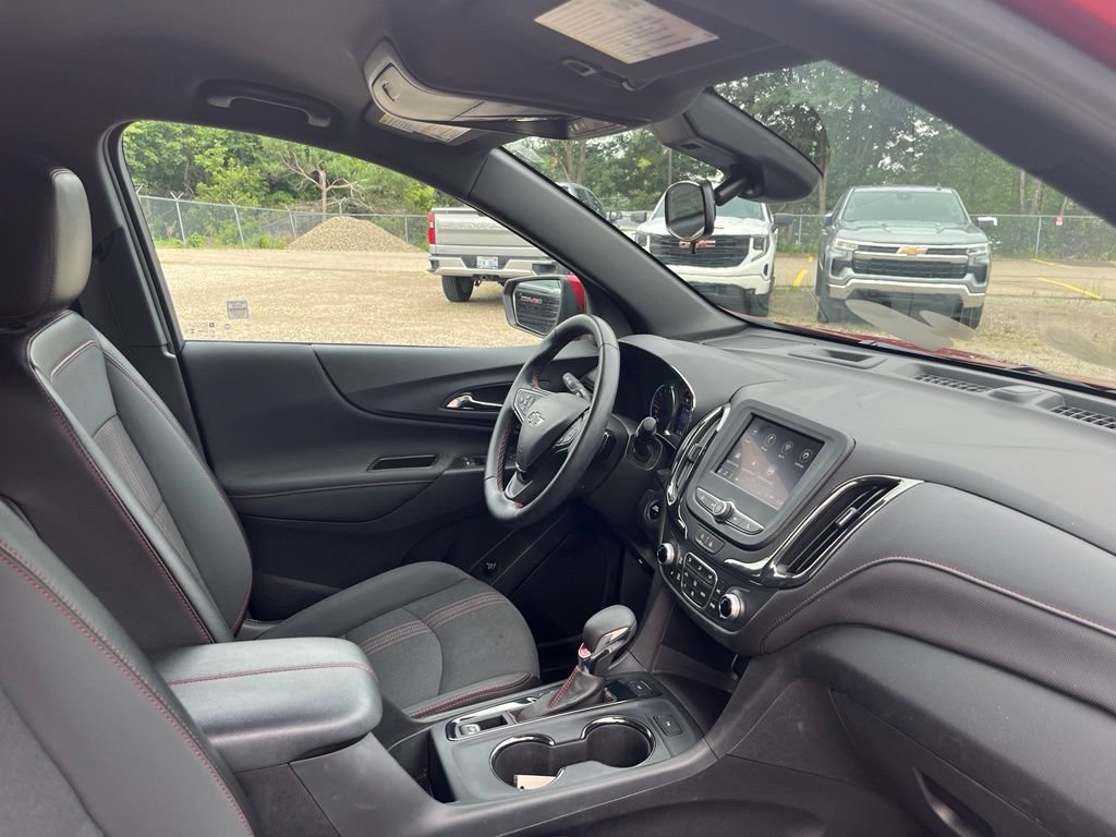 Used 2024 Chevrolet Equinox RS AWD/4WD image 39