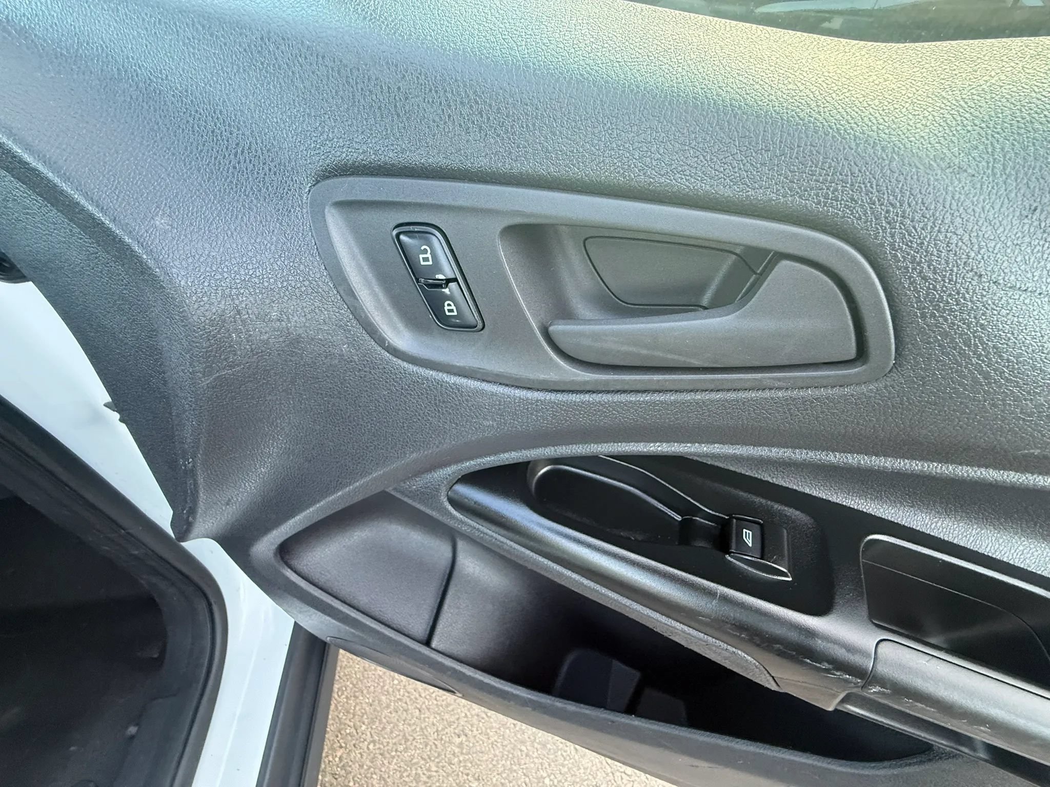 Used 2018 Ford Transit Connect XL FWD image 19