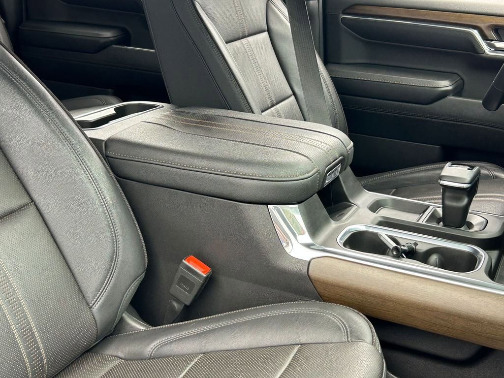 Used 2024 Chevrolet Silverado 1500 High Country w/ Technology Package image 62