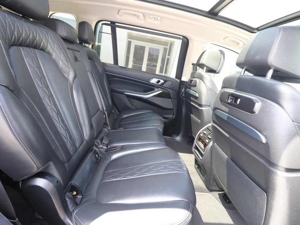 Used 2023 BMW X7 xDrive40i AWD/4WD image 21