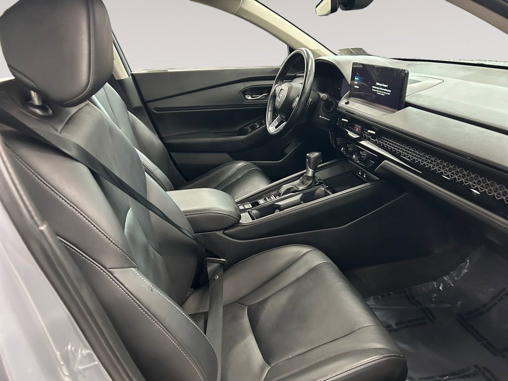 Used 2023 Honda Accord Touring image 15