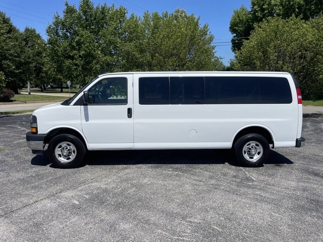 Used 2024 Chevrolet Express 3500 LT w/ LT Preferred Equipment Group image 8