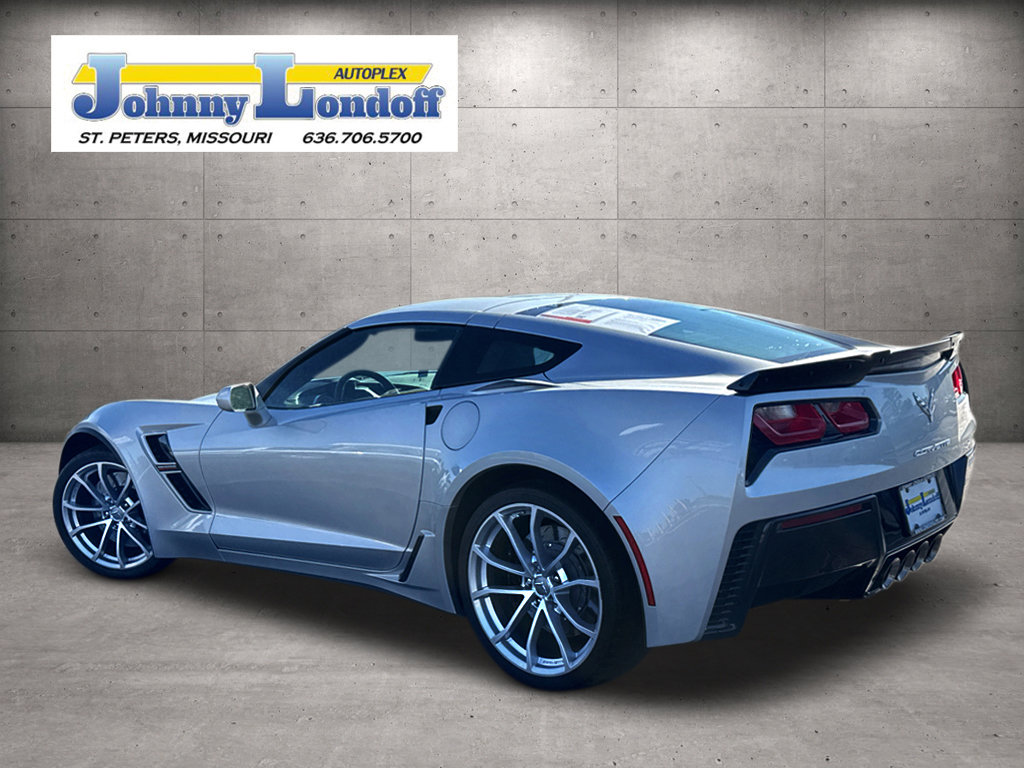 Used 2018 Chevrolet Corvette Grand Sport RWD image 3