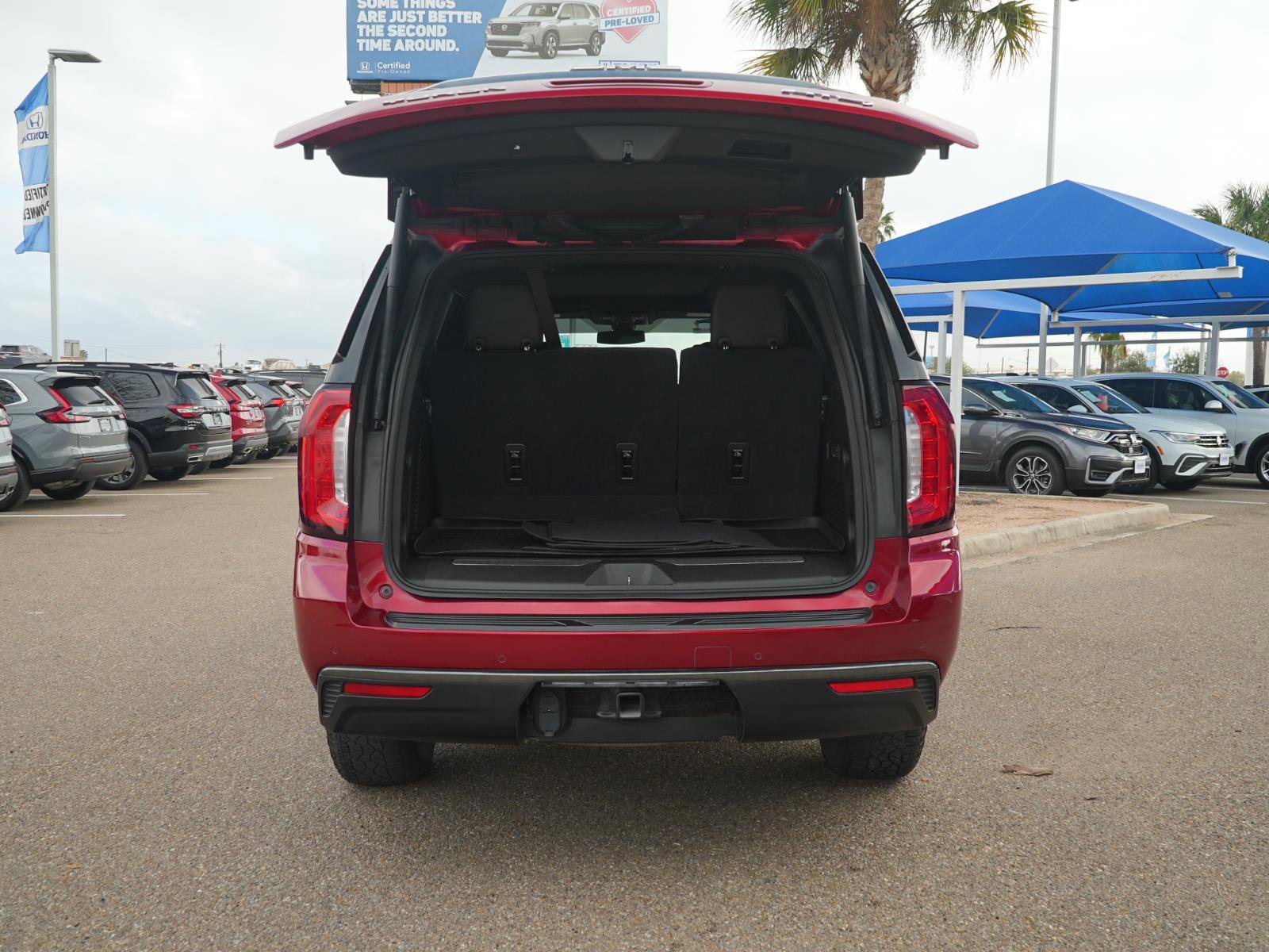 Used 2021 GMC Yukon AT4 w/ AT4 Premium Plus Package image 9