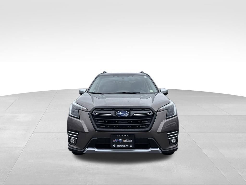 Used 2023 Subaru Forester Touring AWD/4WD image 5