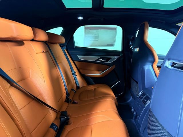 New 2026 Jaguar F-PACE R-Dynamic S image 34