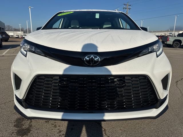 New 2026 Toyota Sienna XSE image 11