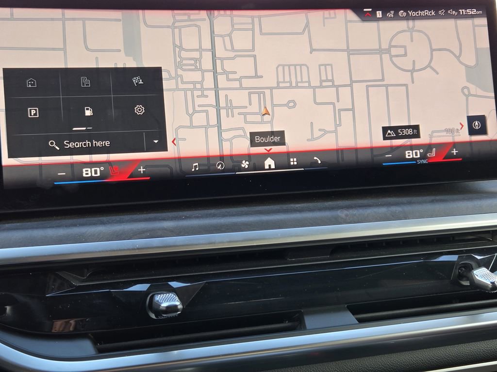 Certified 2025 BMW X7 M60i image 21