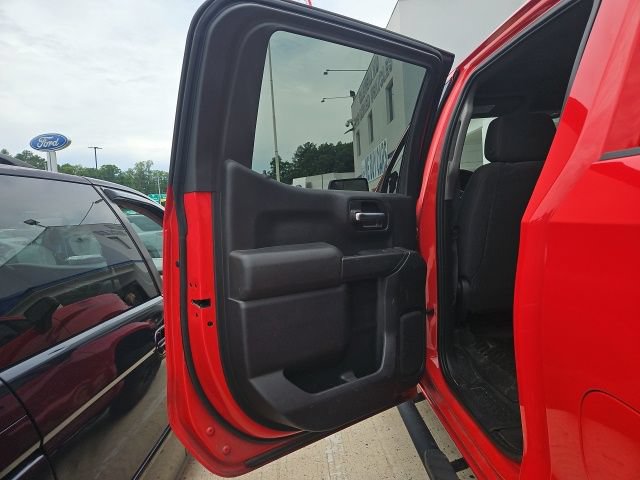 Used 2021 Chevrolet Silverado 1500 Custom Trail Boss AWD/4WD image 15