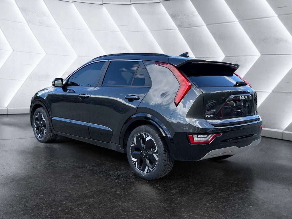 Used 2023 Kia Niro Wave w/ Wave Preserve Package FWD image 4