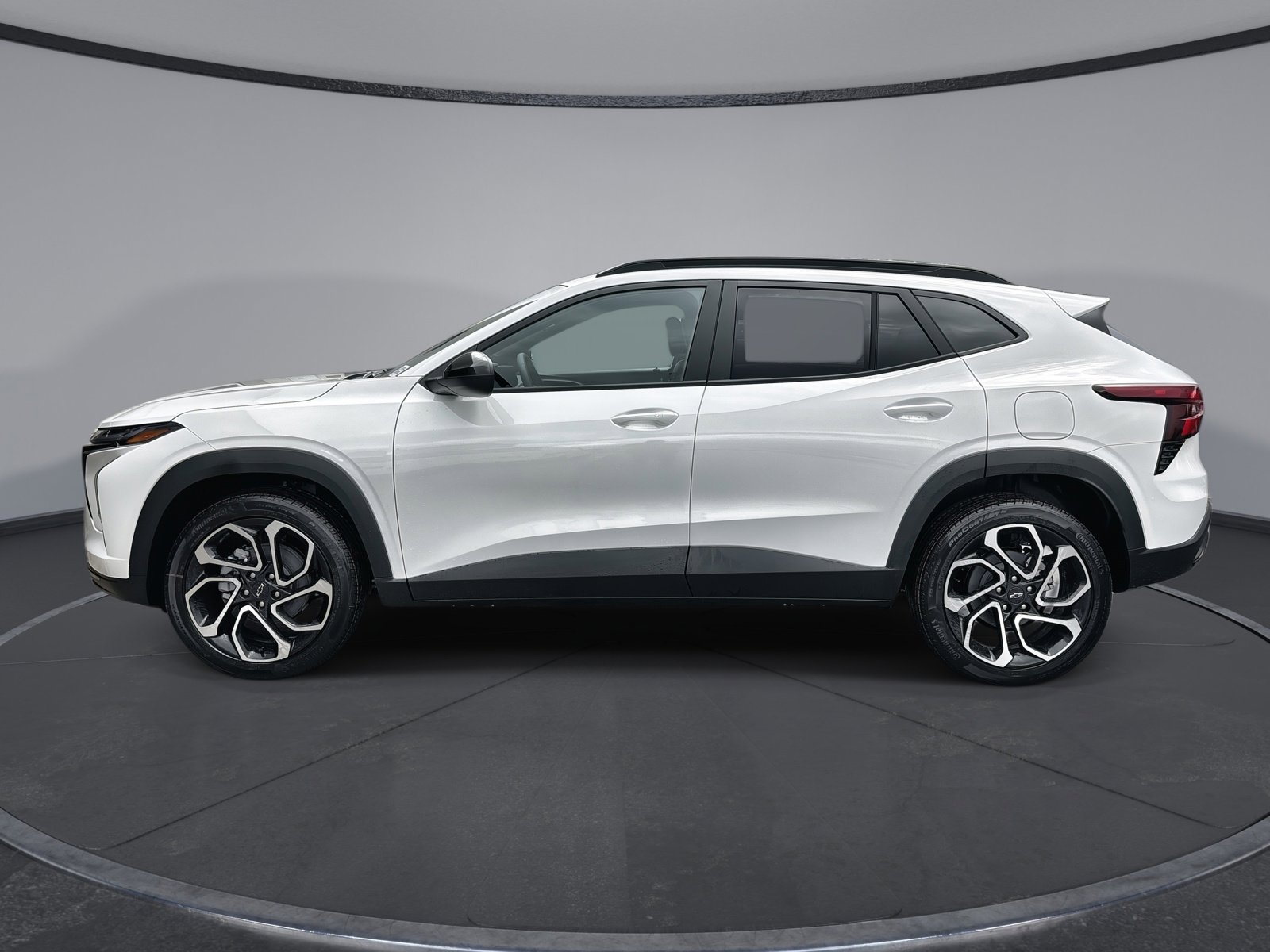 New 2026 Chevrolet Trax RS w/ Sunroof Package FWD image 5