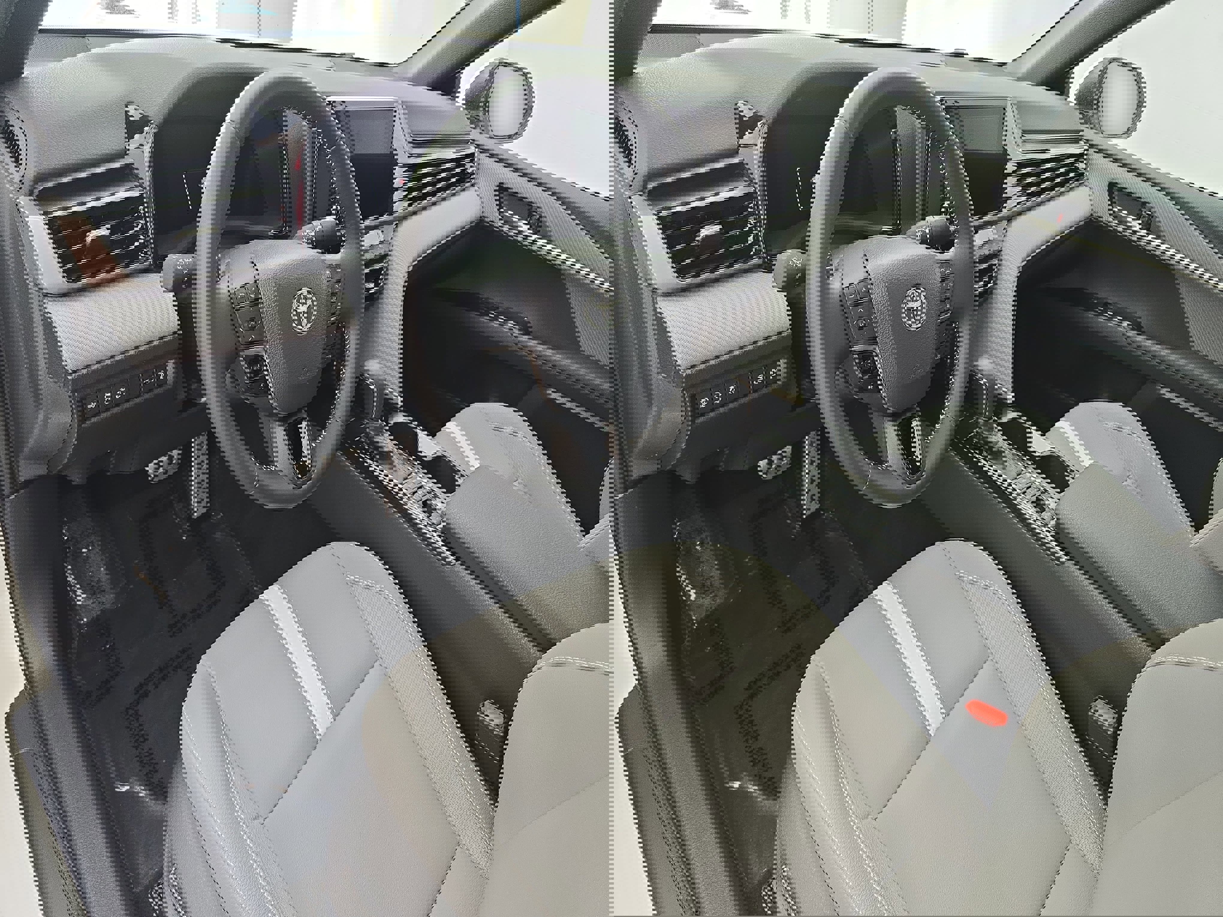 Used 2025 Toyota Camry SE w/ Convenience Package FWD image 15