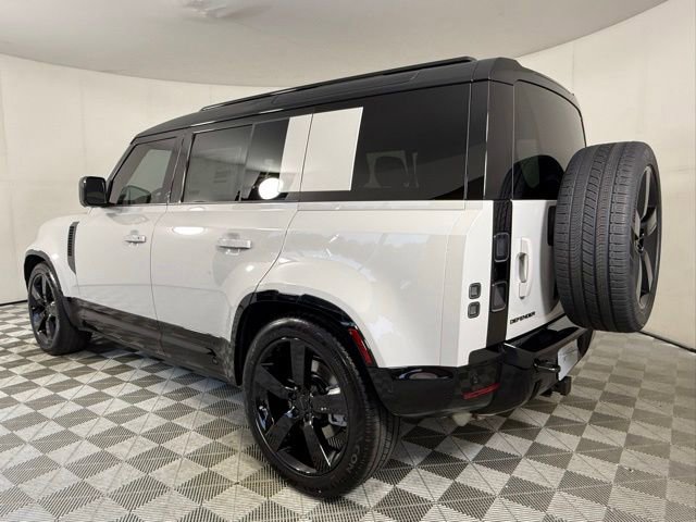New 2026 Land Rover Defender 110 X-Dynamic SE AWD/4WD image 4