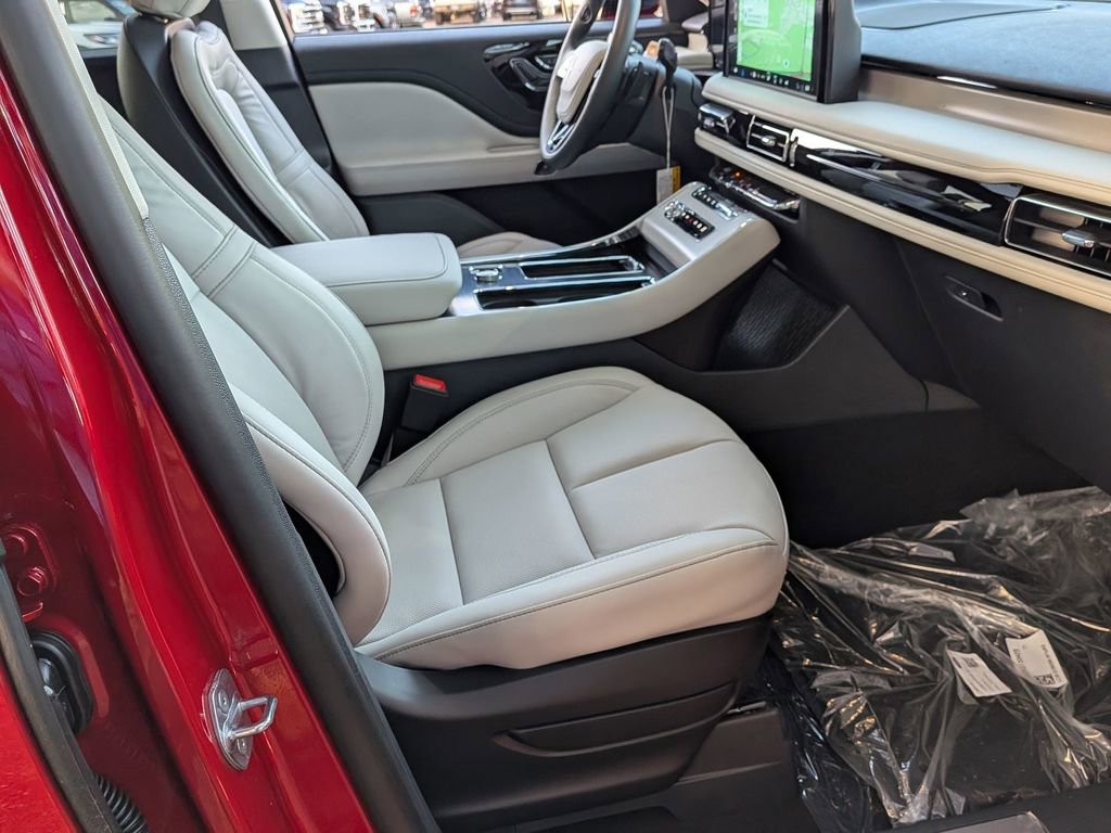 New 2026 Lincoln Aviator Reserve w/ Jet Appearance Package image 32