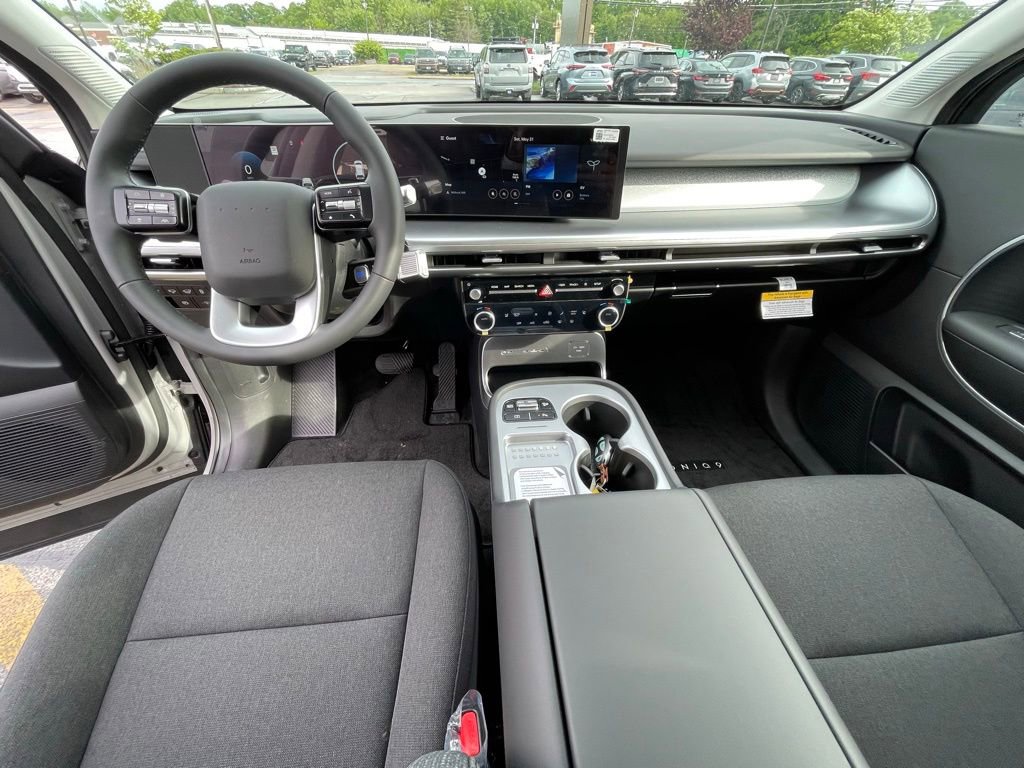 New 2026 Hyundai Ioniq 9 SE AWD/4WD image 12