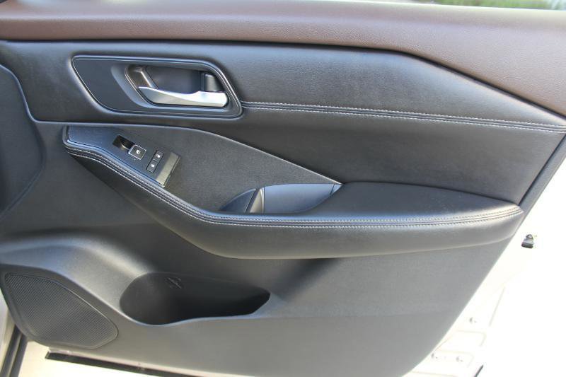 Used 2022 Nissan Rogue SL image 22