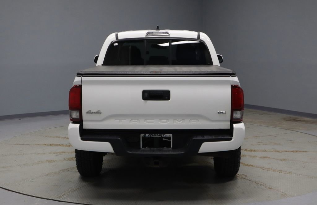 Used 2023 Toyota Tacoma SR AWD/4WD image 9