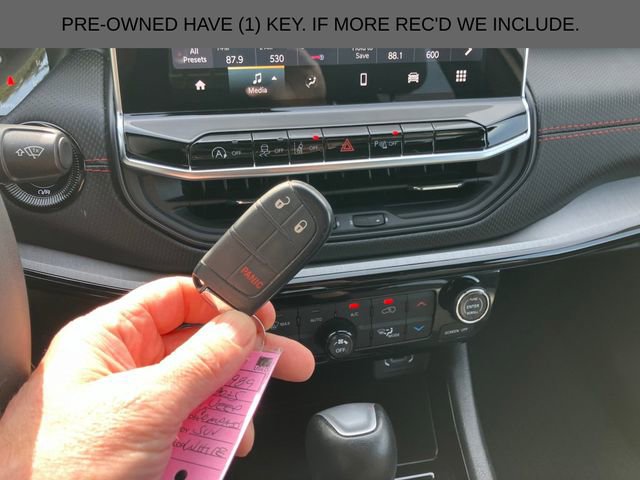 Used 2025 Jeep Compass Trailhawk image 4