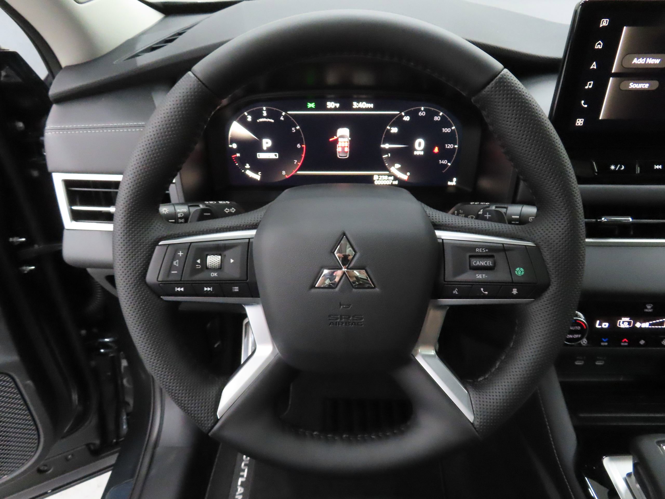 New 2026 Mitsubishi Outlander SEL image 13