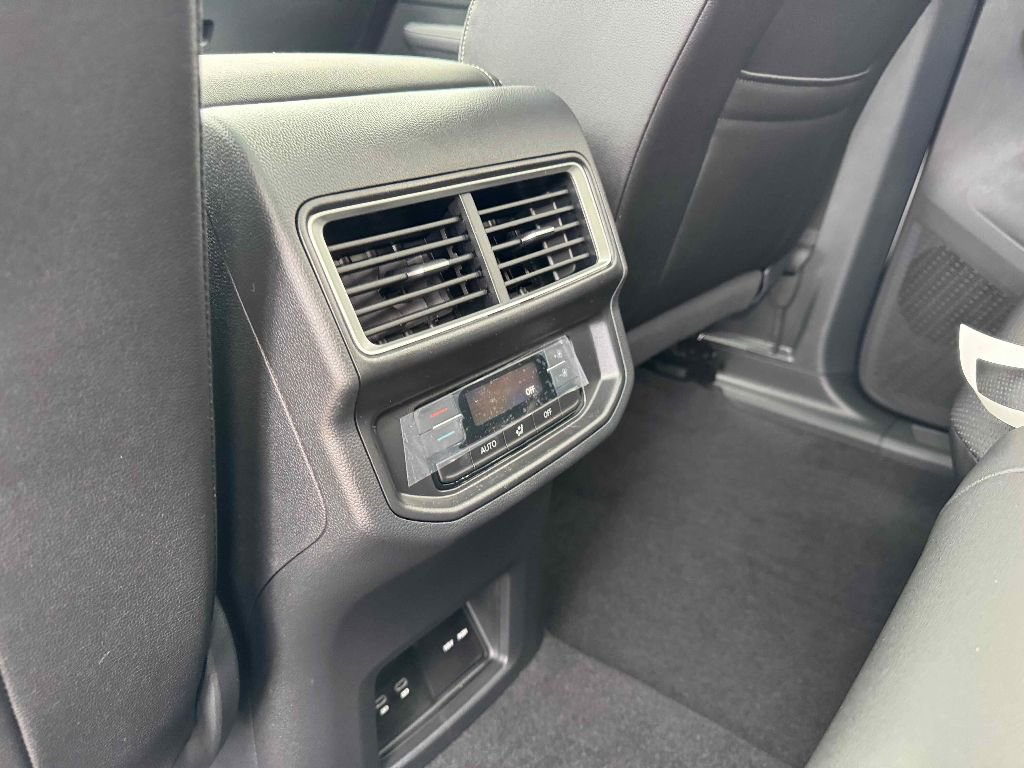 New 2026 Volkswagen Atlas SE image 24