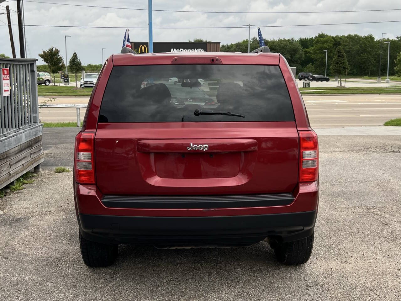 Used 2015 Jeep Patriot Sport w/ Power Value Group FWD image 7