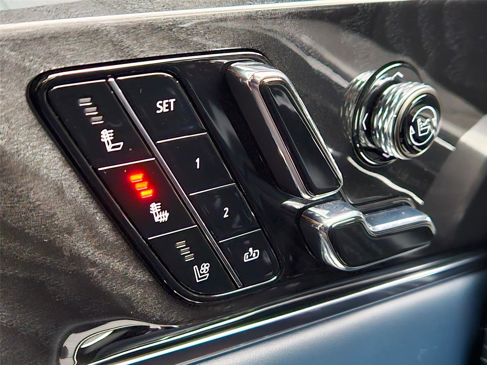 New 2025 Cadillac Escalade IQ Luxury 2 AWD/4WD image 22