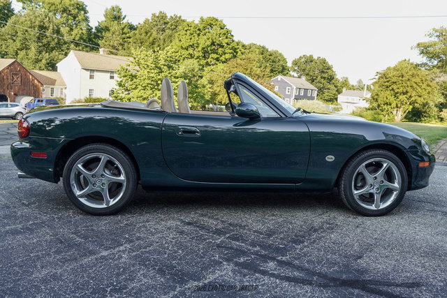 Used 2001 MAZDA MX-5 Miata RWD image 9
