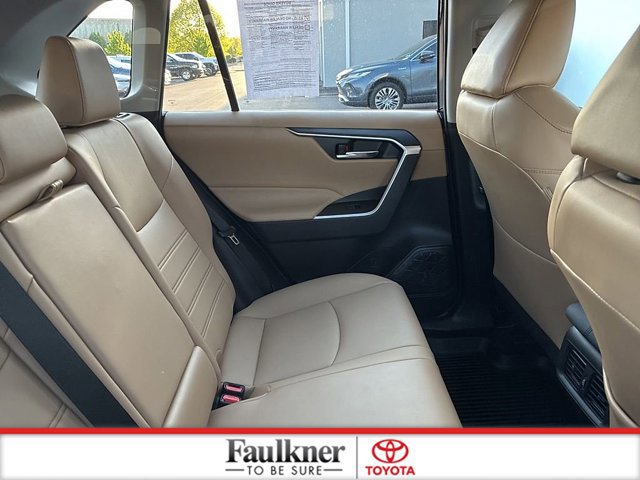 Certified 2022 Toyota RAV4 XLE Premium AWD/4WD image 16