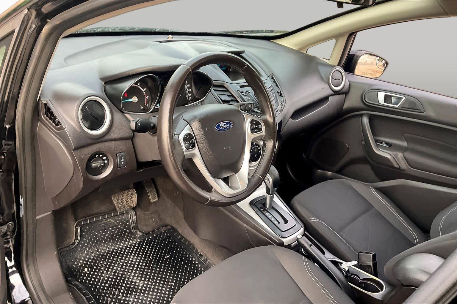 Used 2016 Ford Fiesta SE FWD image 17