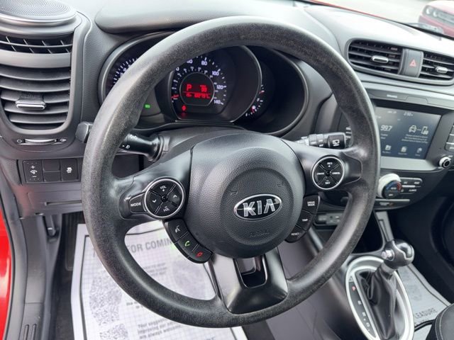 Used 2018 Kia Soul + image 10