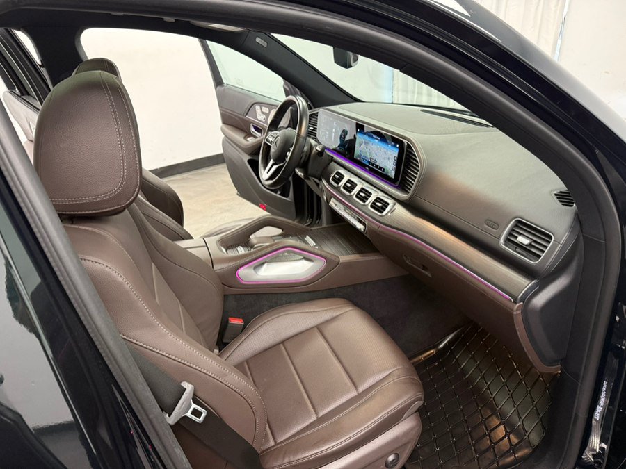 Used 2022 Mercedes-Benz GLS 450 4MATIC w/ AMG Line Exterior image 33