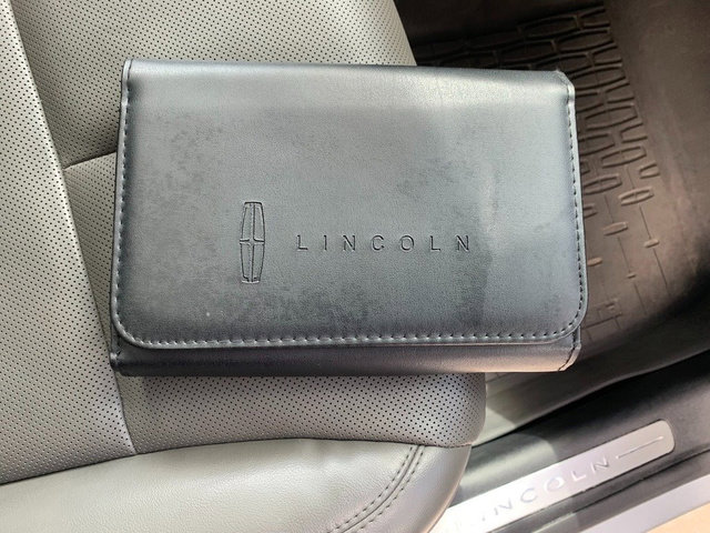 Used 2023 Lincoln Corsair AWD w/ Equipment Group 101A image 14