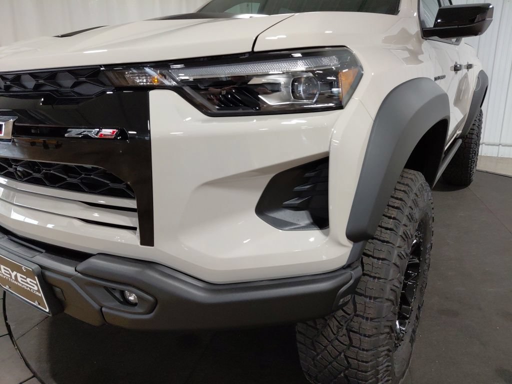 New 2026 Chevrolet Colorado ZR2 AWD/4WD image 13