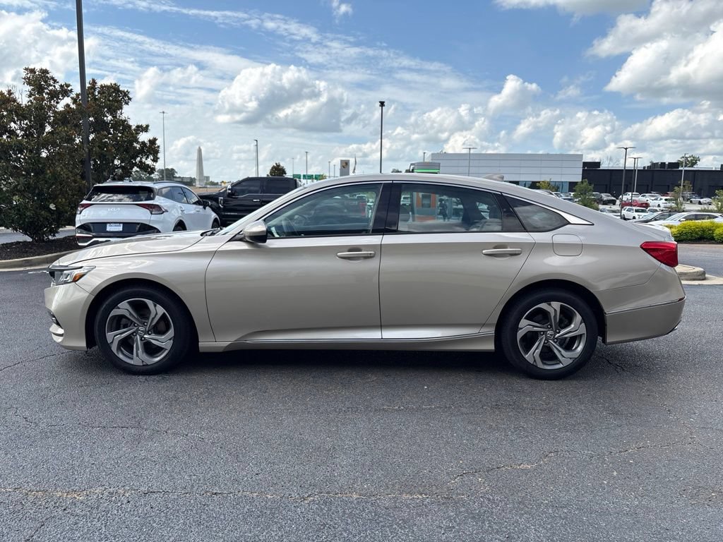 Used 2018 Honda Accord EX image 9