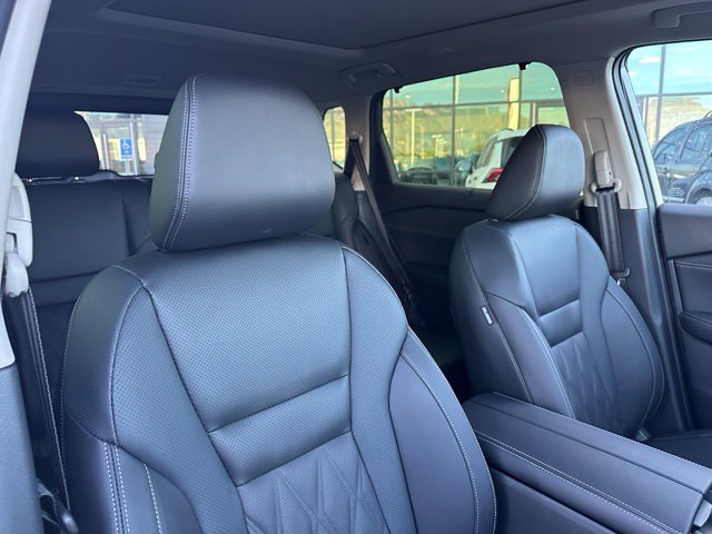 New 2026 Nissan Rogue Platinum AWD/4WD image 16