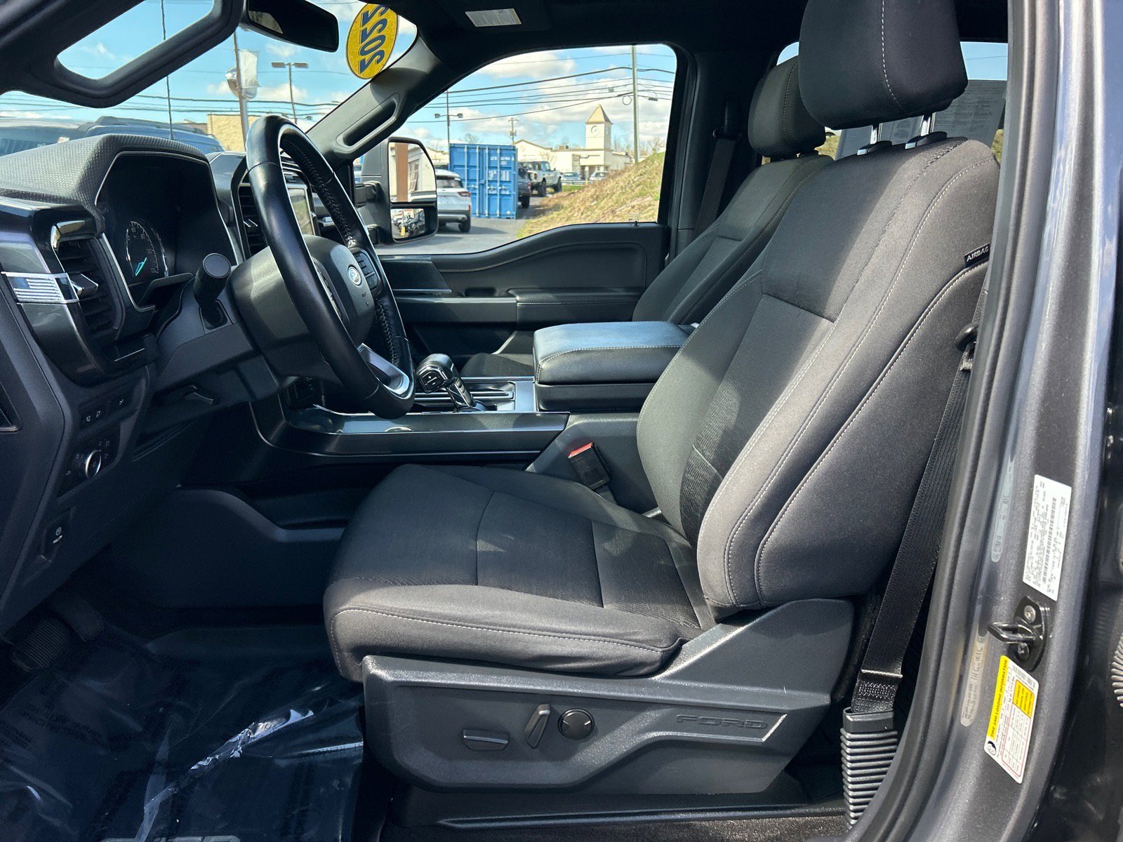 Certified 2022 Ford F150 XLT w/ Equipment Group 302A High image 7