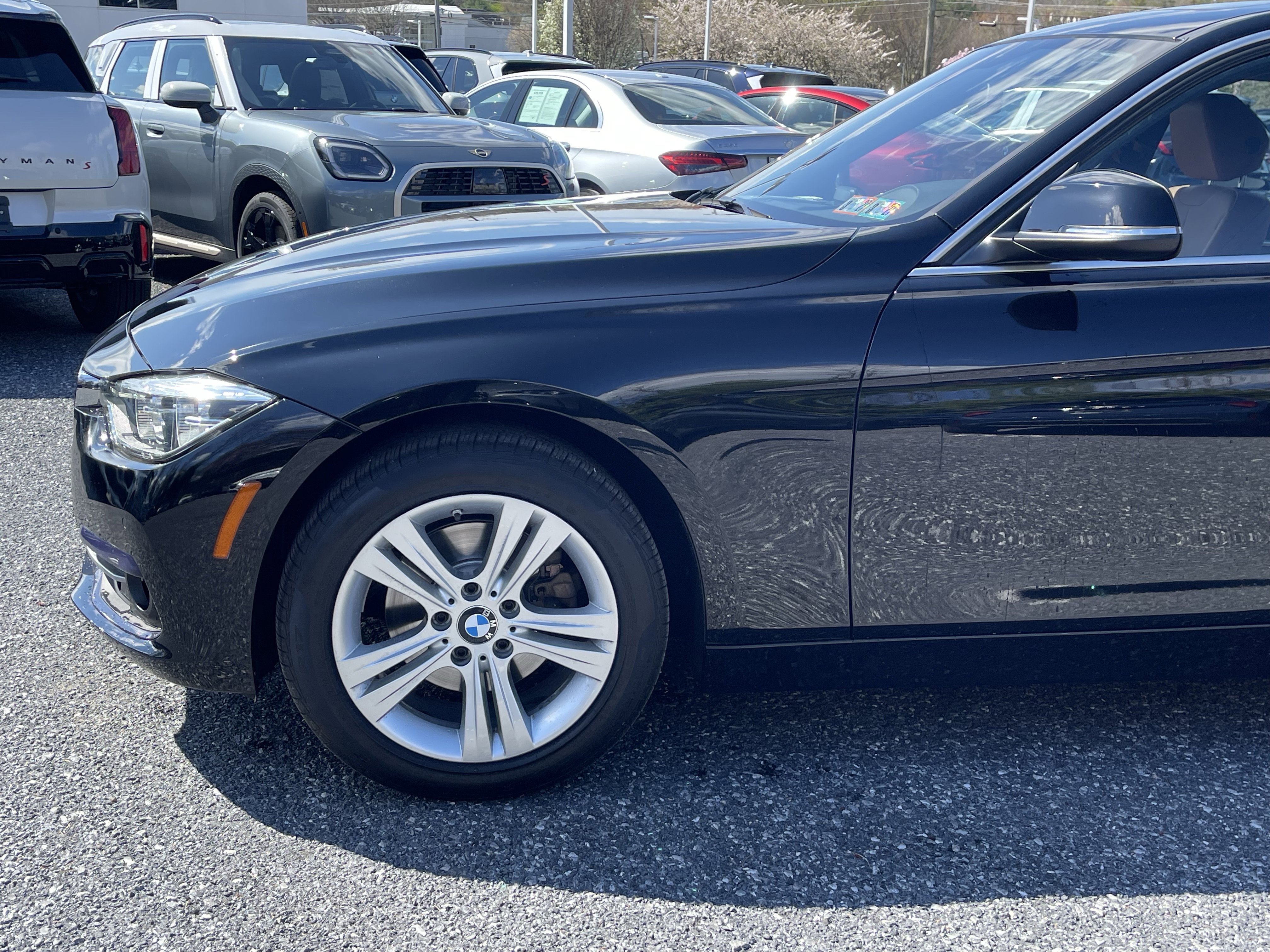 Used 2017 BMW 330i xDrive Sedan image 4