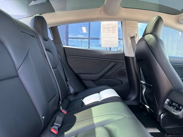 Used 2018 Tesla Model 3 Long Range RWD image 14