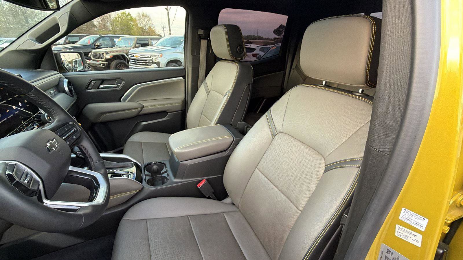 Certified 2023 Chevrolet Colorado ZR2 w/ ZR2 Convenience Package III AWD/4WD image 13