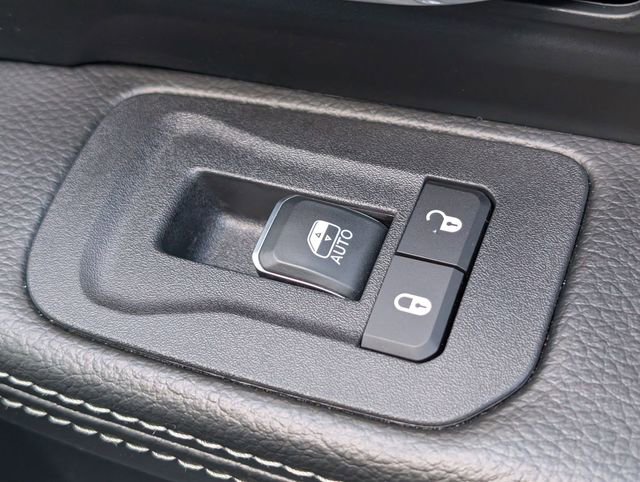 New 2026 RAM 2500 Laramie w/ Night Edition image 34