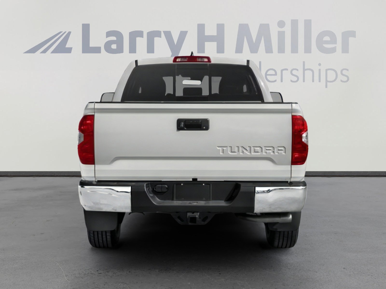Used 2020 Toyota Tundra SR5 AWD/4WD image 5