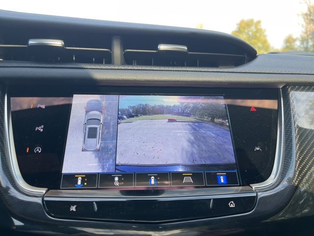 Used 2024 Cadillac XT6 Sport w/ Technology Package image 28