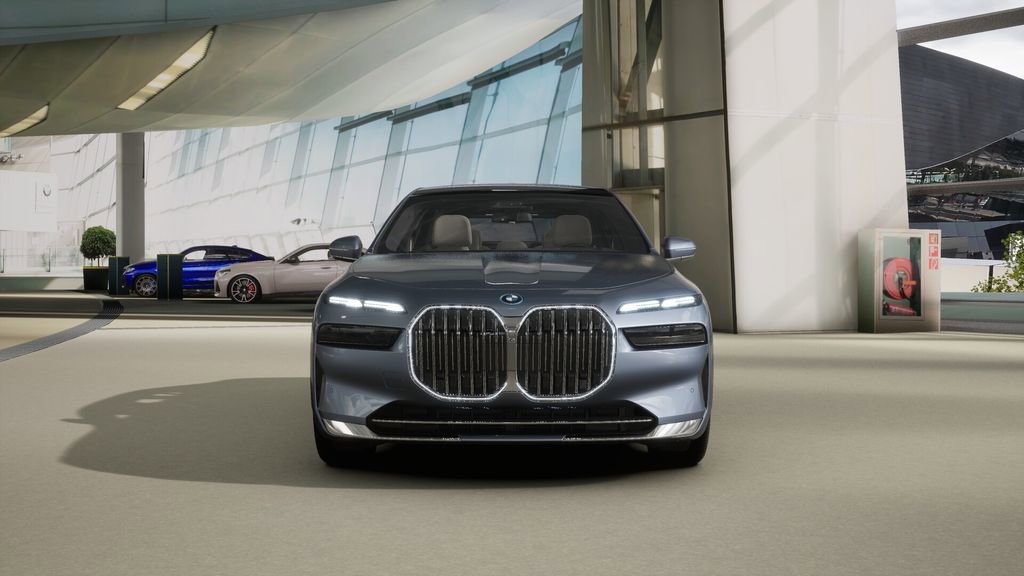 Used 2026 BMW i7 eDrive50 w/ Executive Package image 25