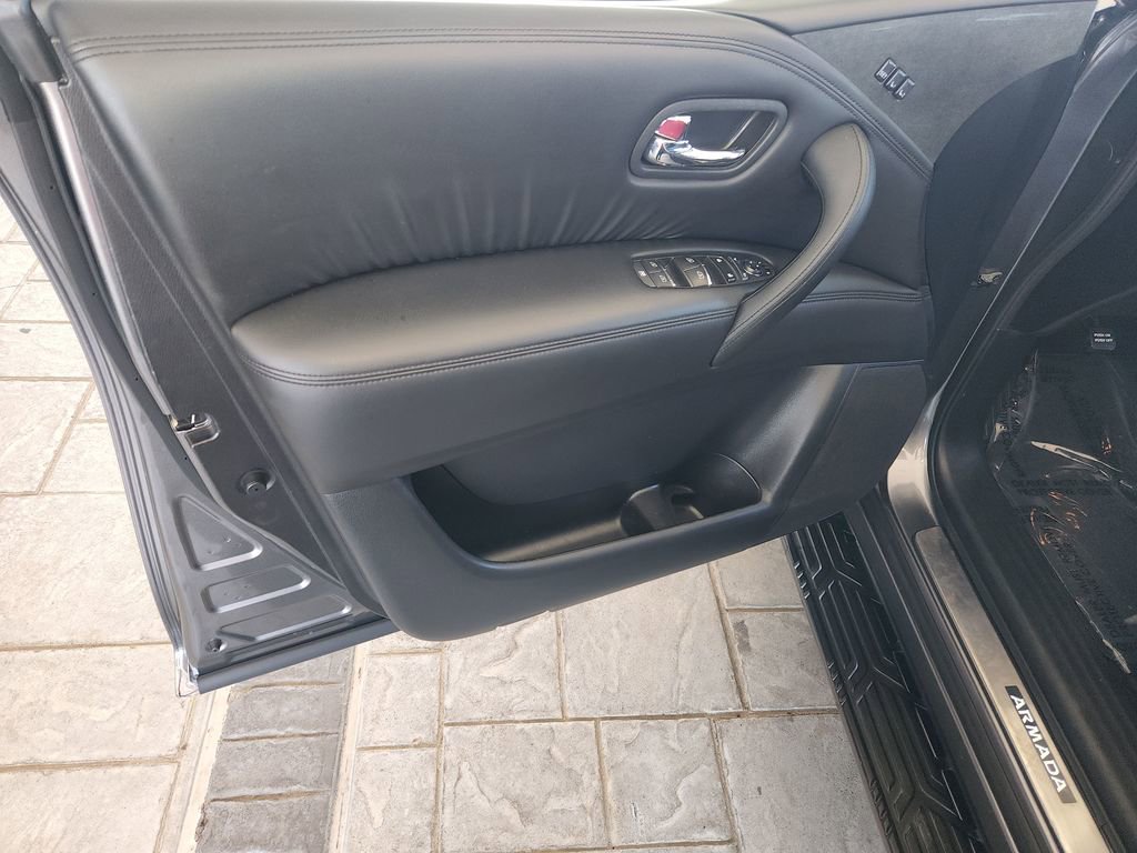 Used 2021 Nissan Armada SL w/ Midnight Edition Package image 31