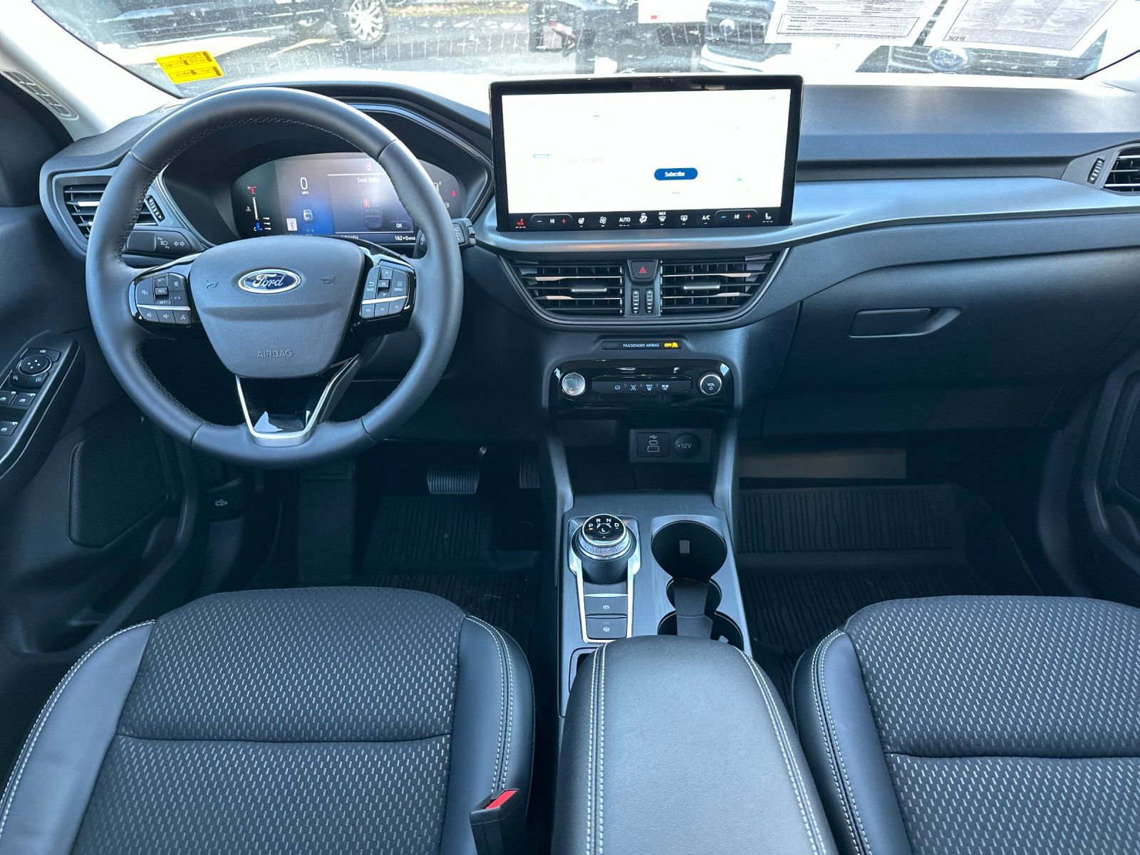 Used 2024 Ford Escape SE image 13