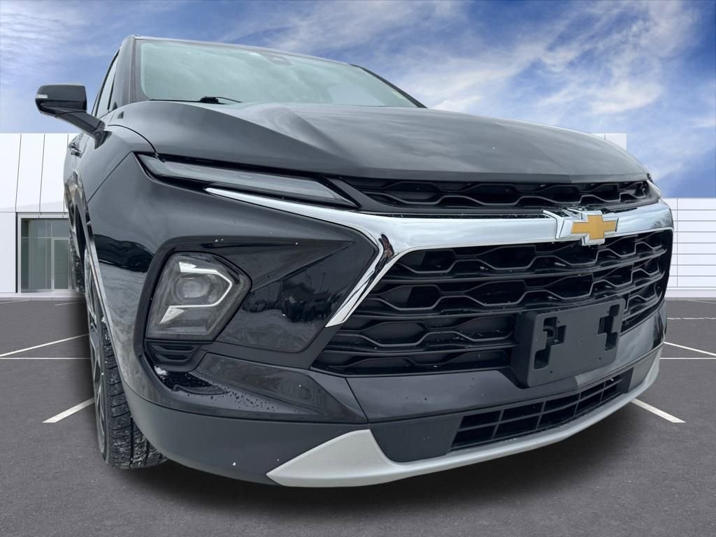 Used 2023 Chevrolet Blazer LT AWD/4WD image 8
