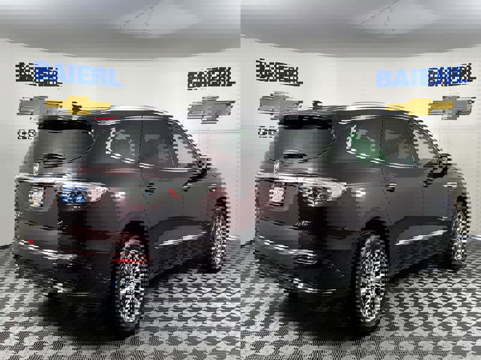 Used 2022 Buick Enclave Avenir w/ Avenir Technology Package image 5