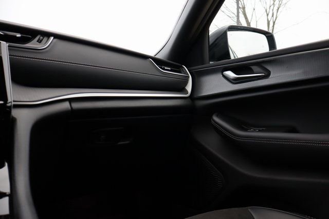 New 2025 Jeep Grand Cherokee Altitude image 38