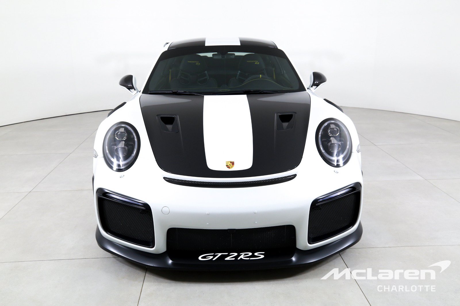Used 2018 Porsche 911 GT2 RS w/ Weissach Package RWD image 4